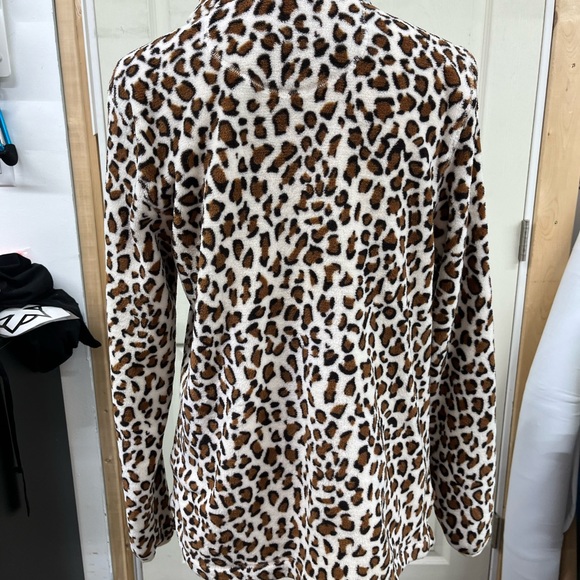 Cheetah pullover - Picture 3 of 4